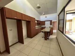 [[TRANSLATE]] Se Vende Casa Una Planta Rohrmoser · 4