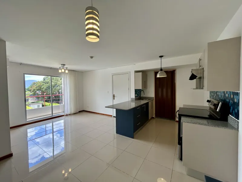 VENDO APARTAMENTO EN LAGUNILLA · 3